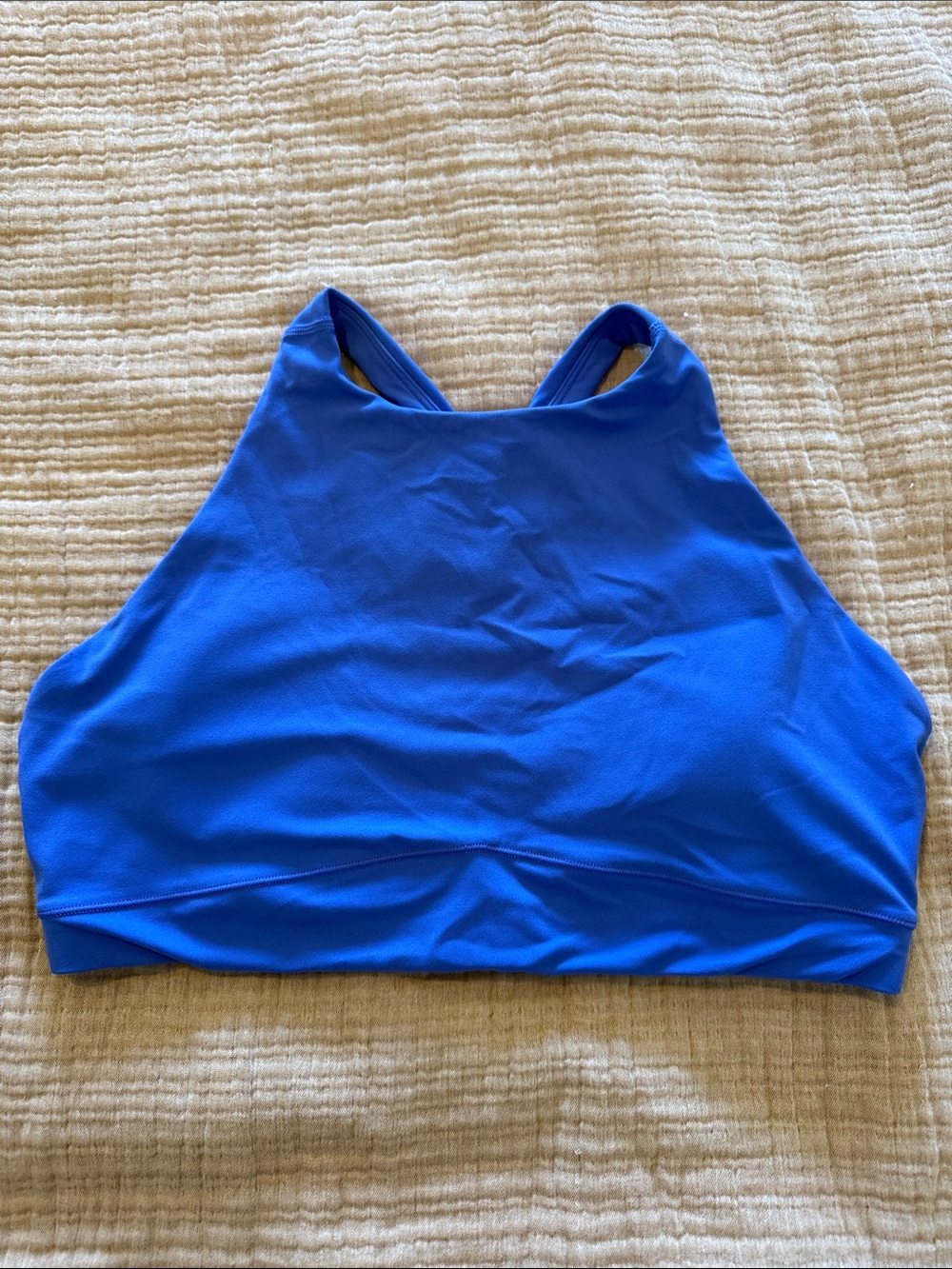 VUORI Women’s High Neck Sports Bra - Royal Blue